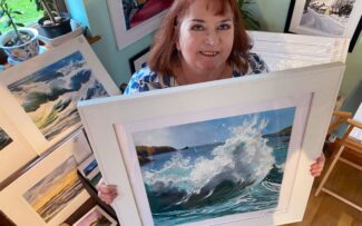 Jill Jones Exhibition: Jill with one of her stunning seascapes